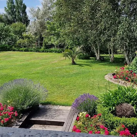 Le Dy En Fleurs Saint-Maurice-en-Cotentin