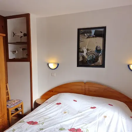 Holiday home Le Dy En Fleurs